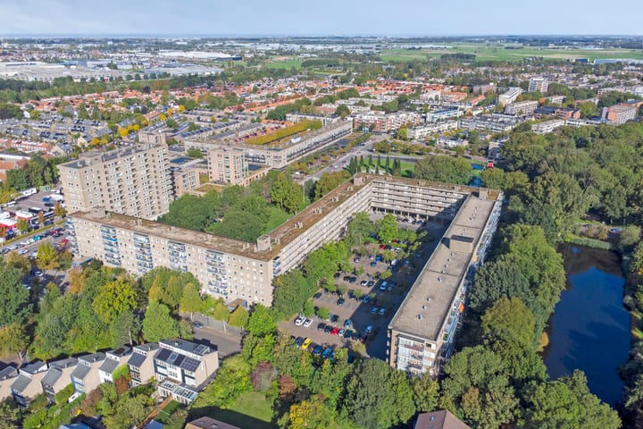 Photo 41 of Aert van Neslaan 644