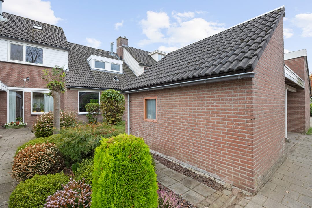 Photo 38 of Chamonixlaan 21