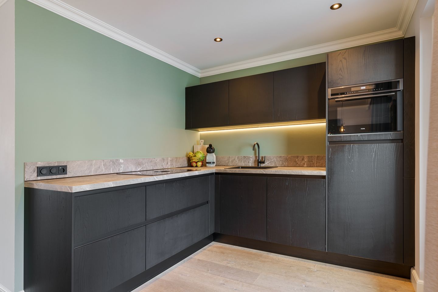 Photo 14 of Fitisstraat 17