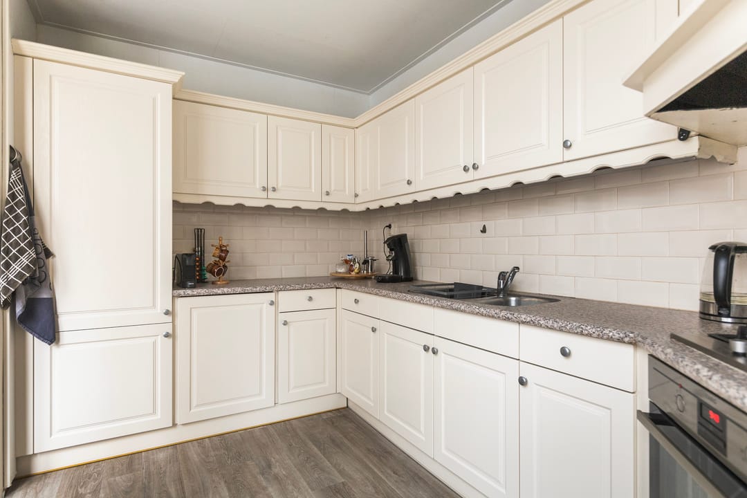 Photo 11 of J.W. Dumonstraat 36