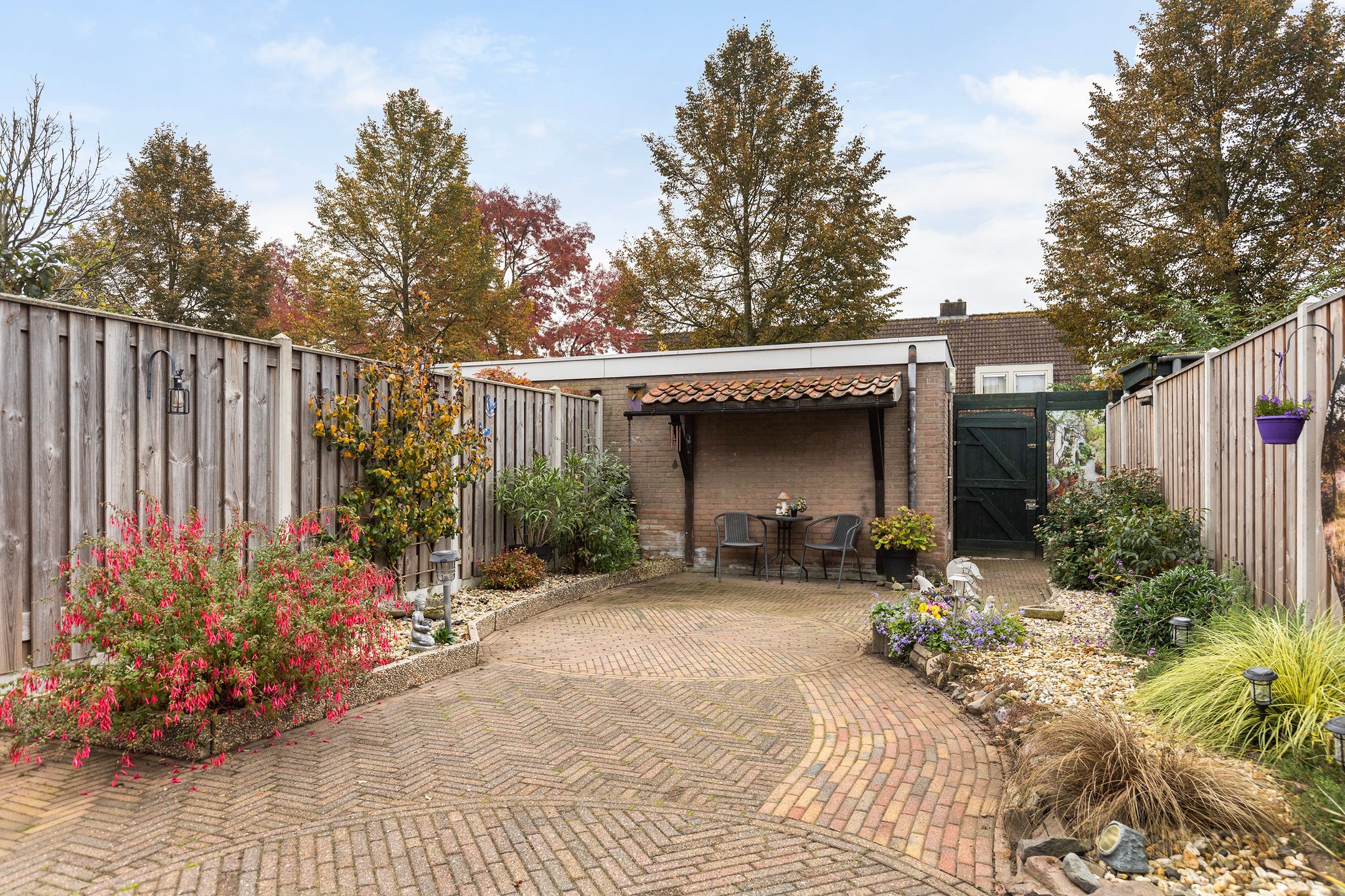 Photo 15 of J.W. Dumonstraat 36