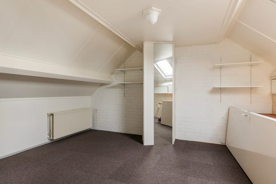 Photo 28 of J.W. Dumonstraat 36