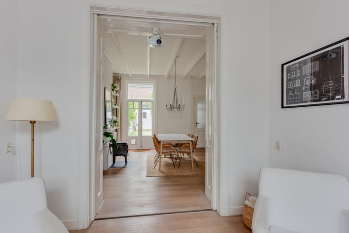 Photo 13 of 1e Nieuwstraat 42