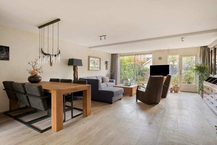 Foto 2 van Dirk van den Burgweg 103