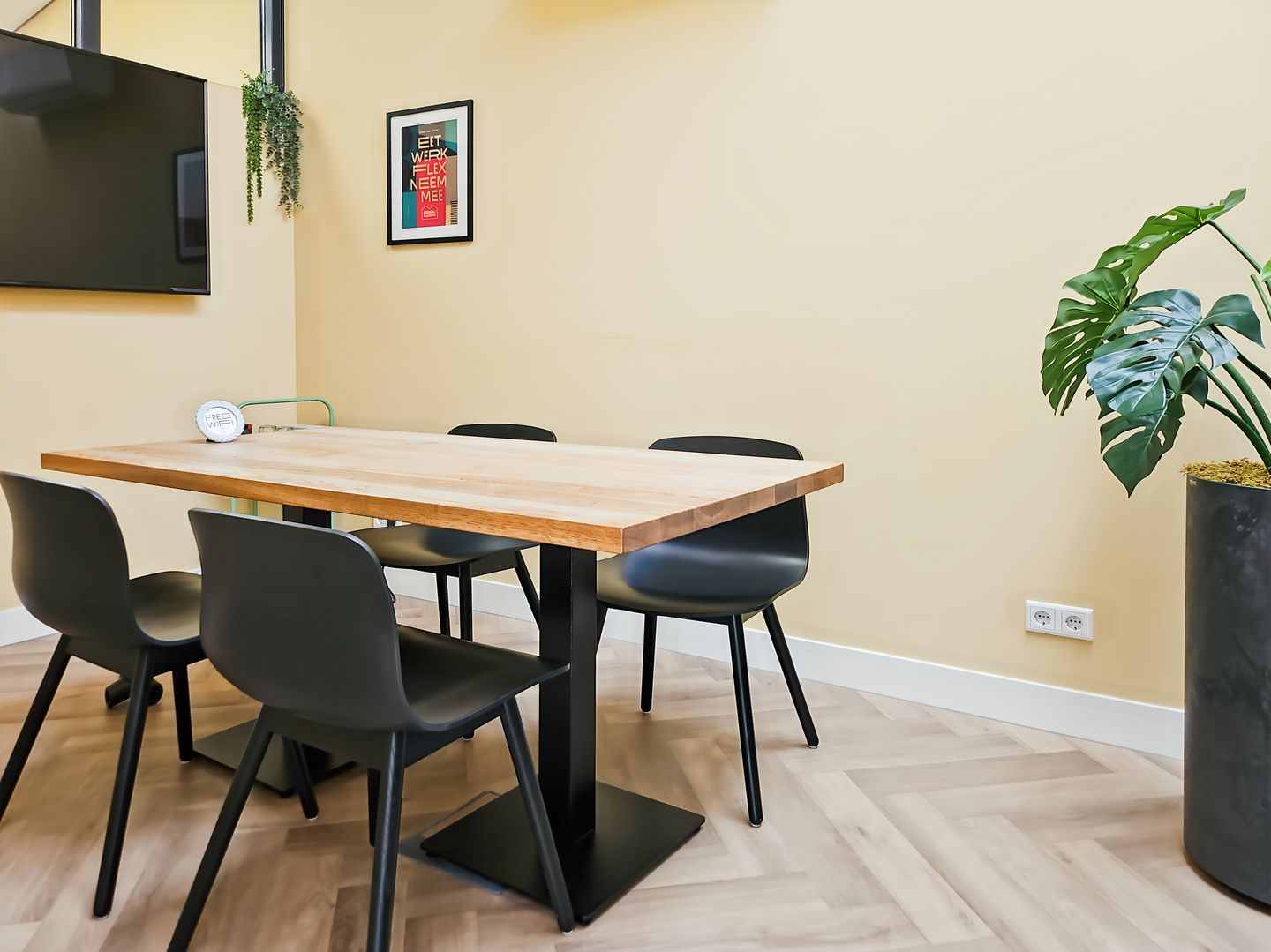 Bekijk foto 1 van Havenweg 4