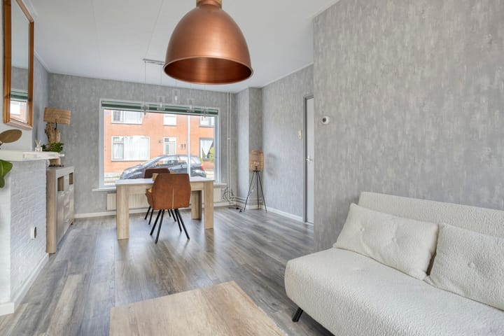 Photo 10 of Hoofstraat 29