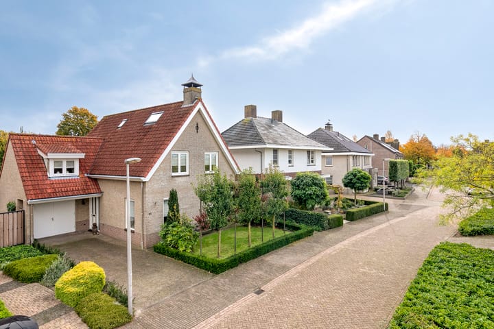 Photo 7 of Van Wassenaarstraat 21