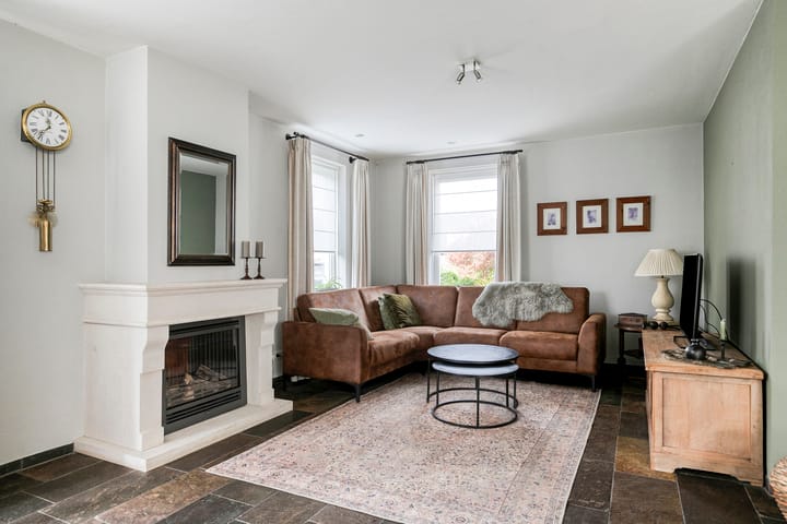 Photo 15 of Van Wassenaarstraat 21