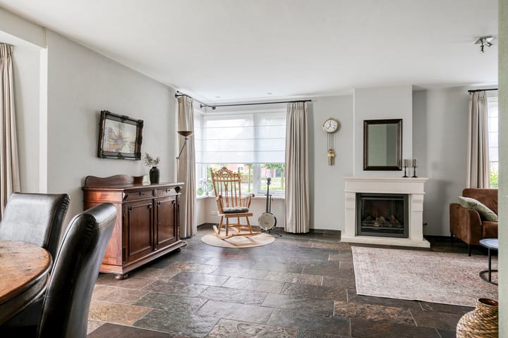 Photo 14 of Van Wassenaarstraat 21