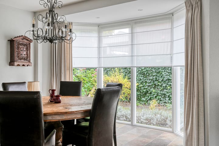 Photo 18 of Van Wassenaarstraat 21