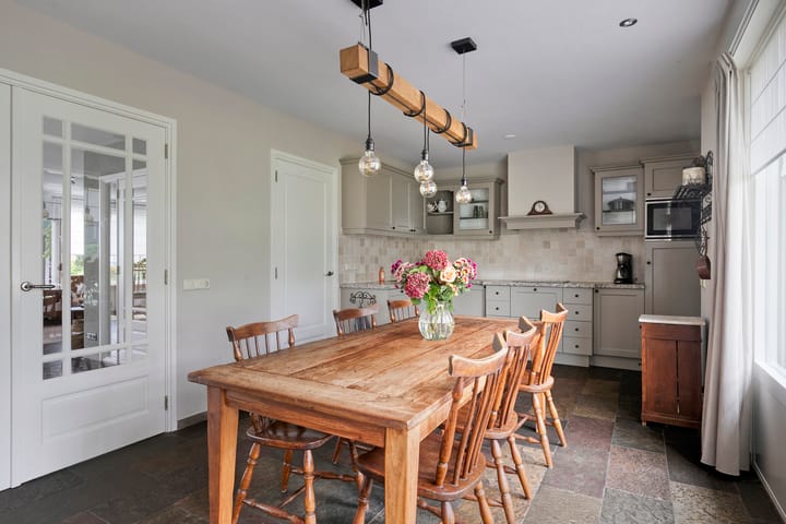 Photo 21 of Van Wassenaarstraat 21