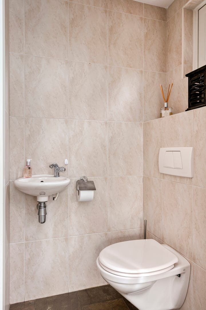 Photo 29 of Van Wassenaarstraat 21