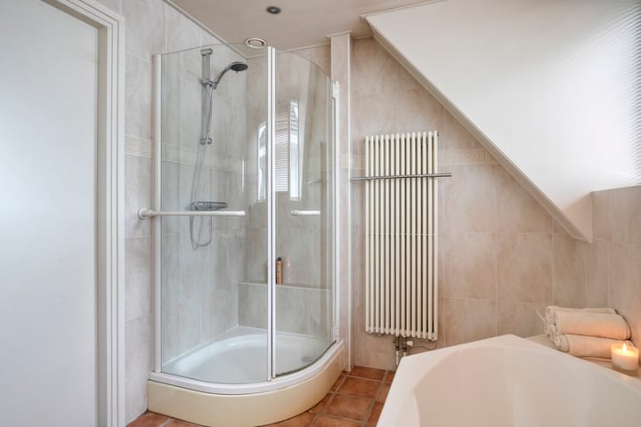 Photo 36 of Van Wassenaarstraat 21