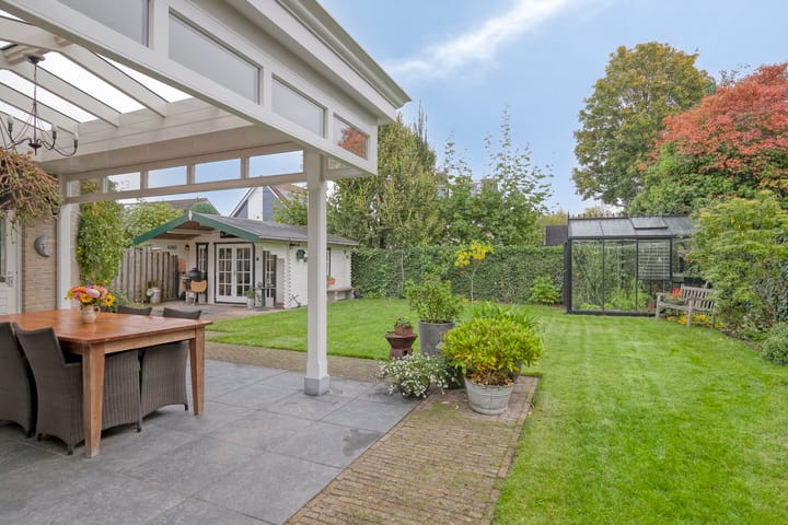 Photo 57 of Van Wassenaarstraat 21