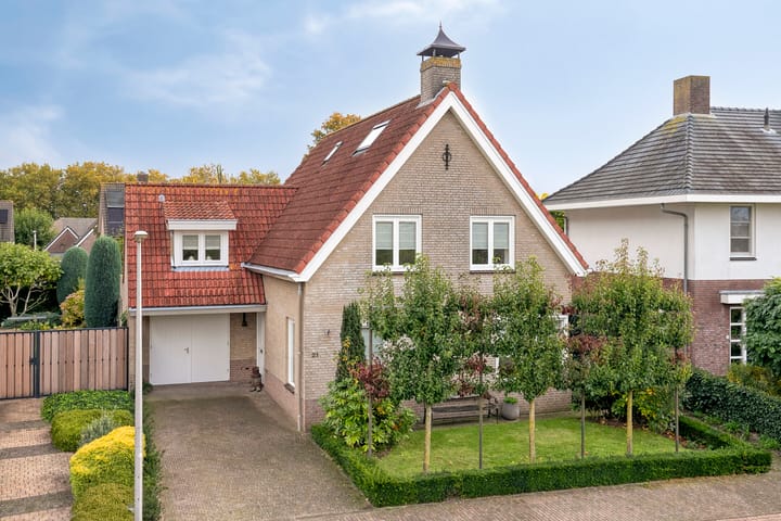 Photo 64 of Van Wassenaarstraat 21