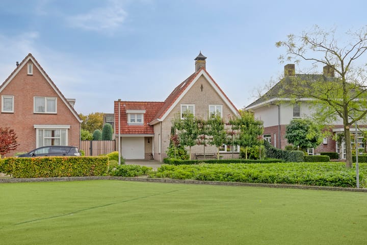 Photo 65 of Van Wassenaarstraat 21