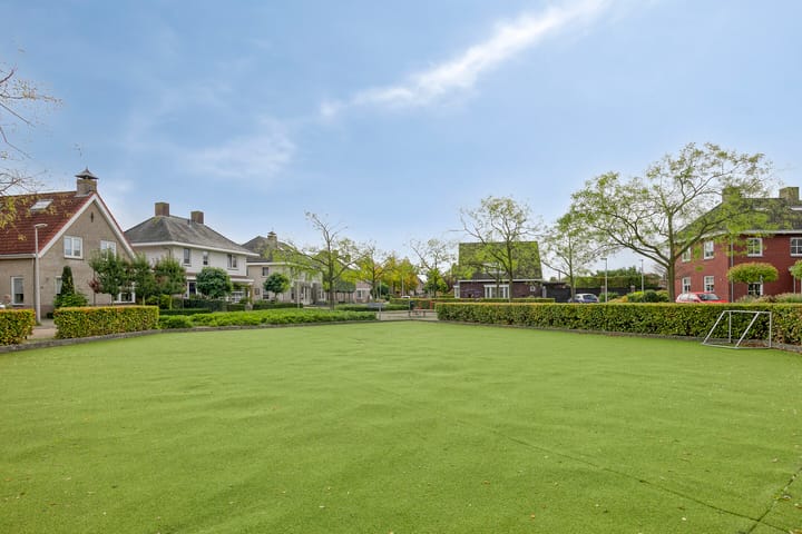 Photo 66 of Van Wassenaarstraat 21