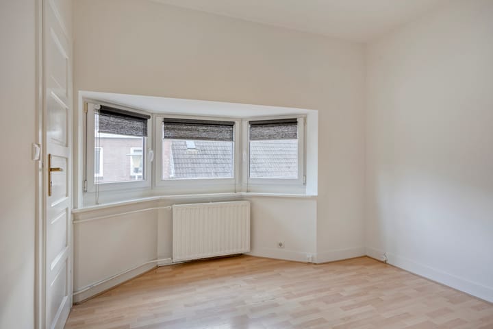 Photo 4 of Vossenstraat 8