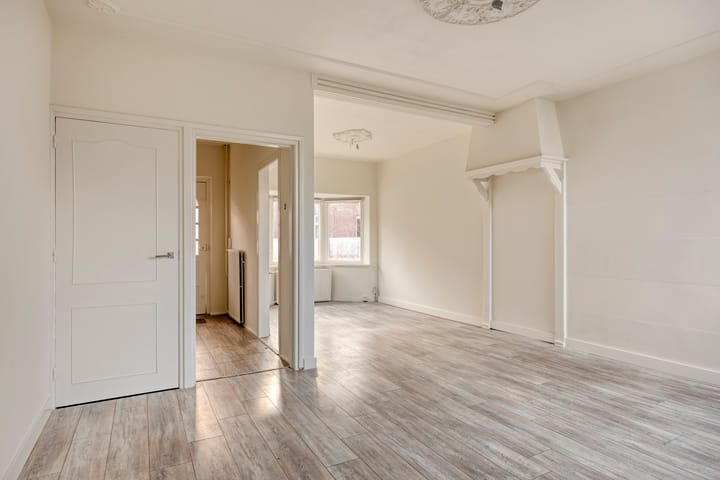 Photo 9 of Vossenstraat 8