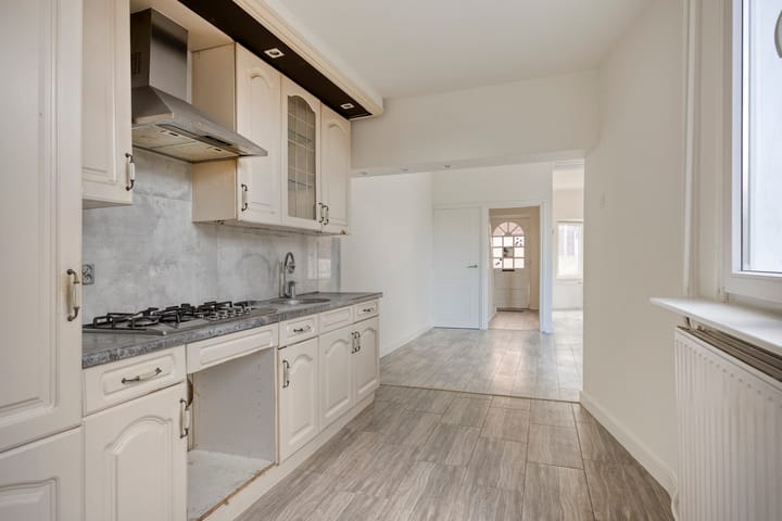 Photo 12 of Vossenstraat 8