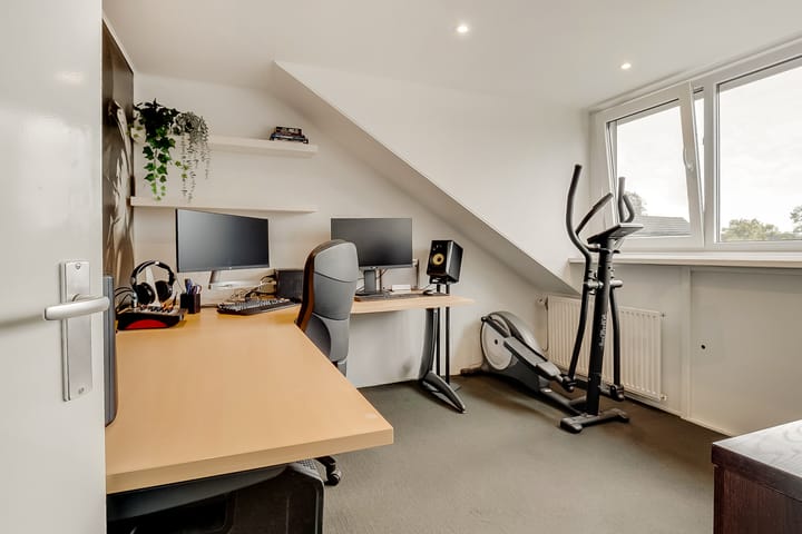 Photo 32 of Weegbree 9