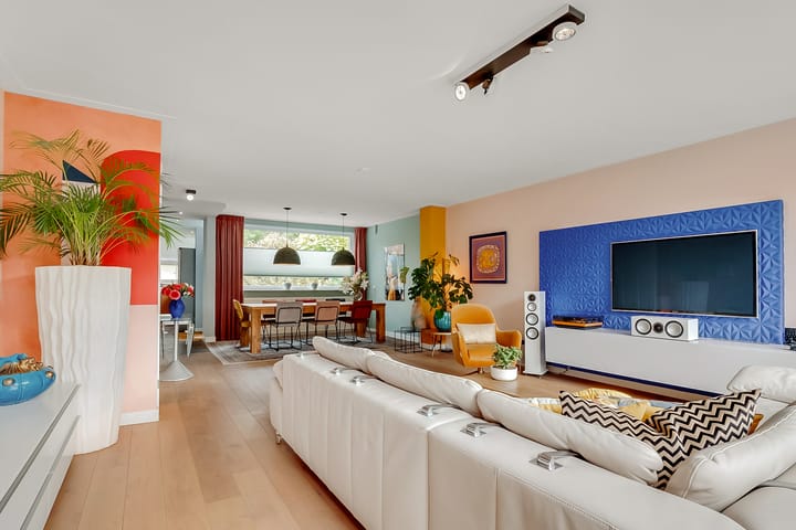 Photo 8 of Weegbree 9