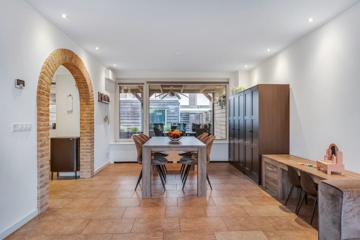 Foto 12 van Esdoornstraat 28