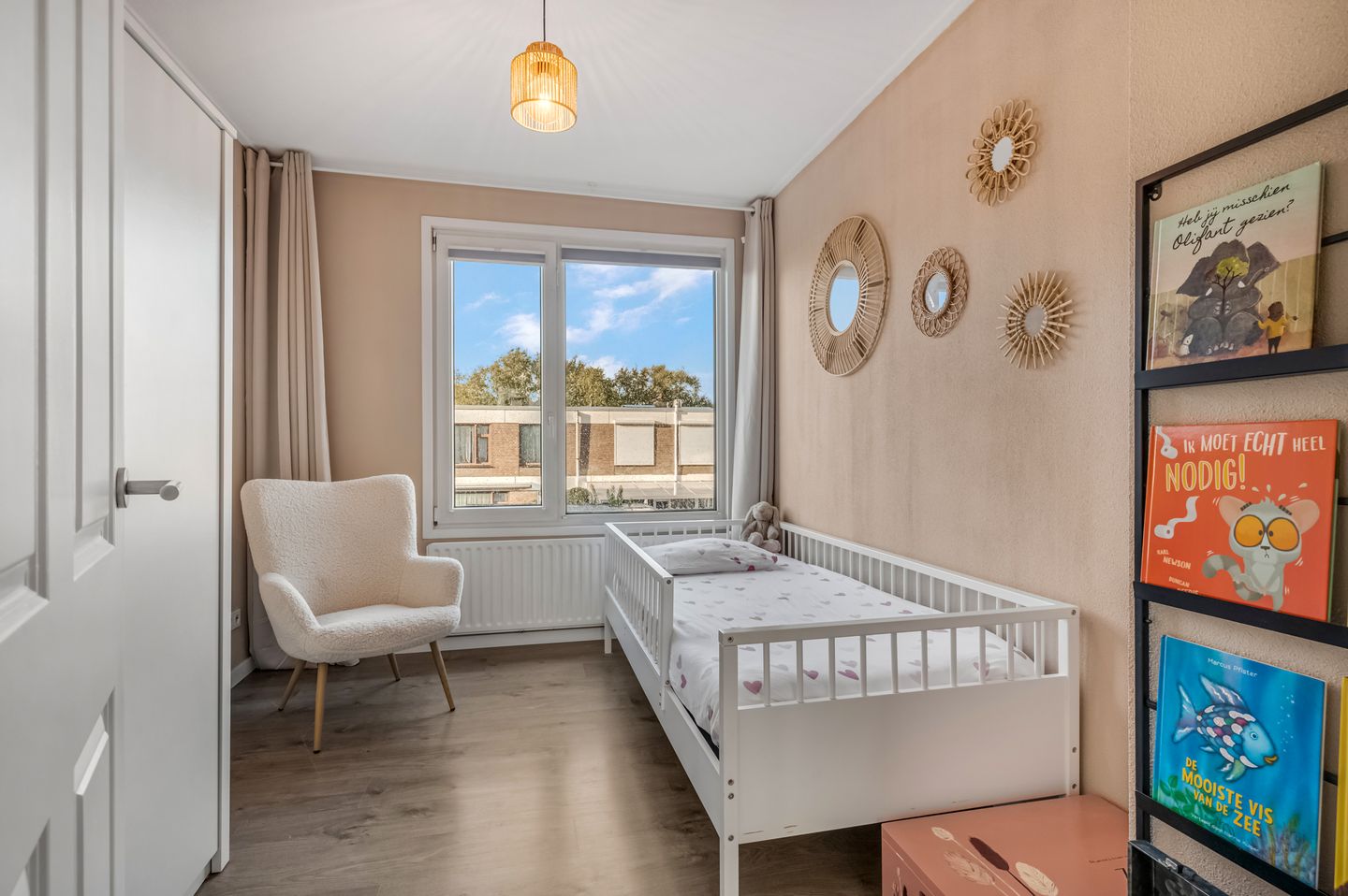 Foto 19 van Esdoornstraat 28