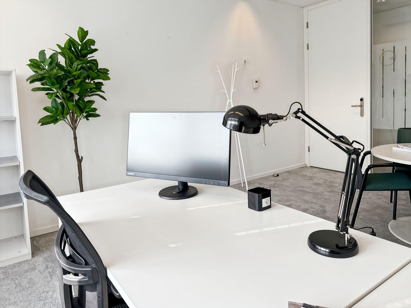 Bekijk foto 2 van Laarderhoogtweg 25