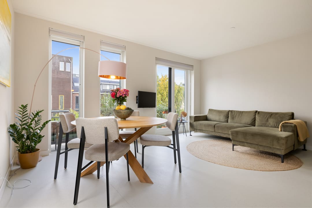 Photo 1 of James Bradleystraat 17