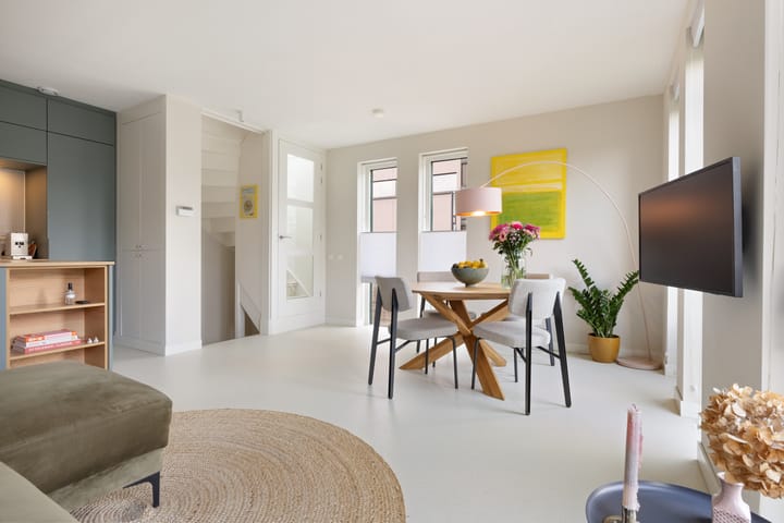 Photo 10 of James Bradleystraat 17