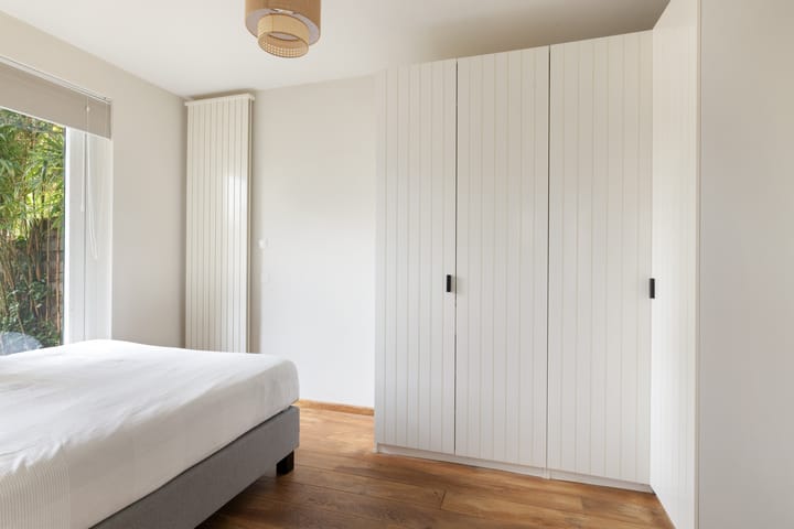 Photo 12 of James Bradleystraat 17