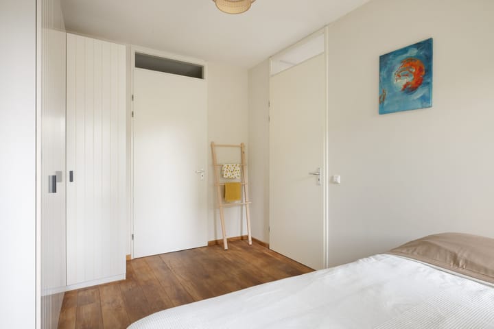 Photo 13 of James Bradleystraat 17