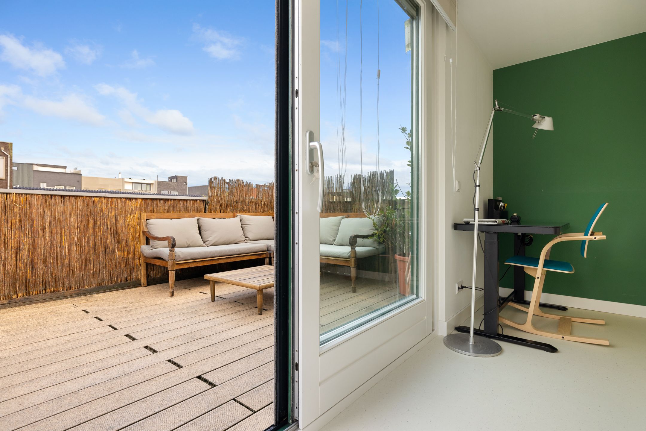 Photo 21 of James Bradleystraat 17