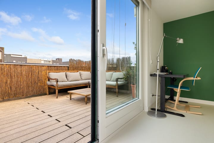 Photo 21 of James Bradleystraat 17