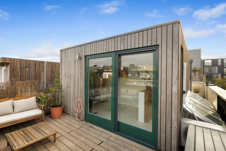 Photo 23 of James Bradleystraat 17