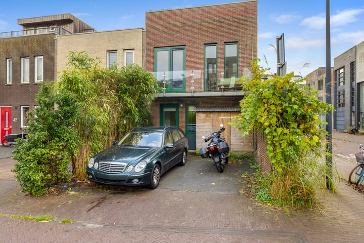 Photo 27 of James Bradleystraat 17