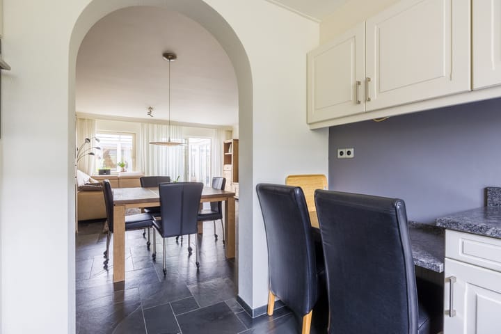 Photo 11 of Heinsbergstraat 9