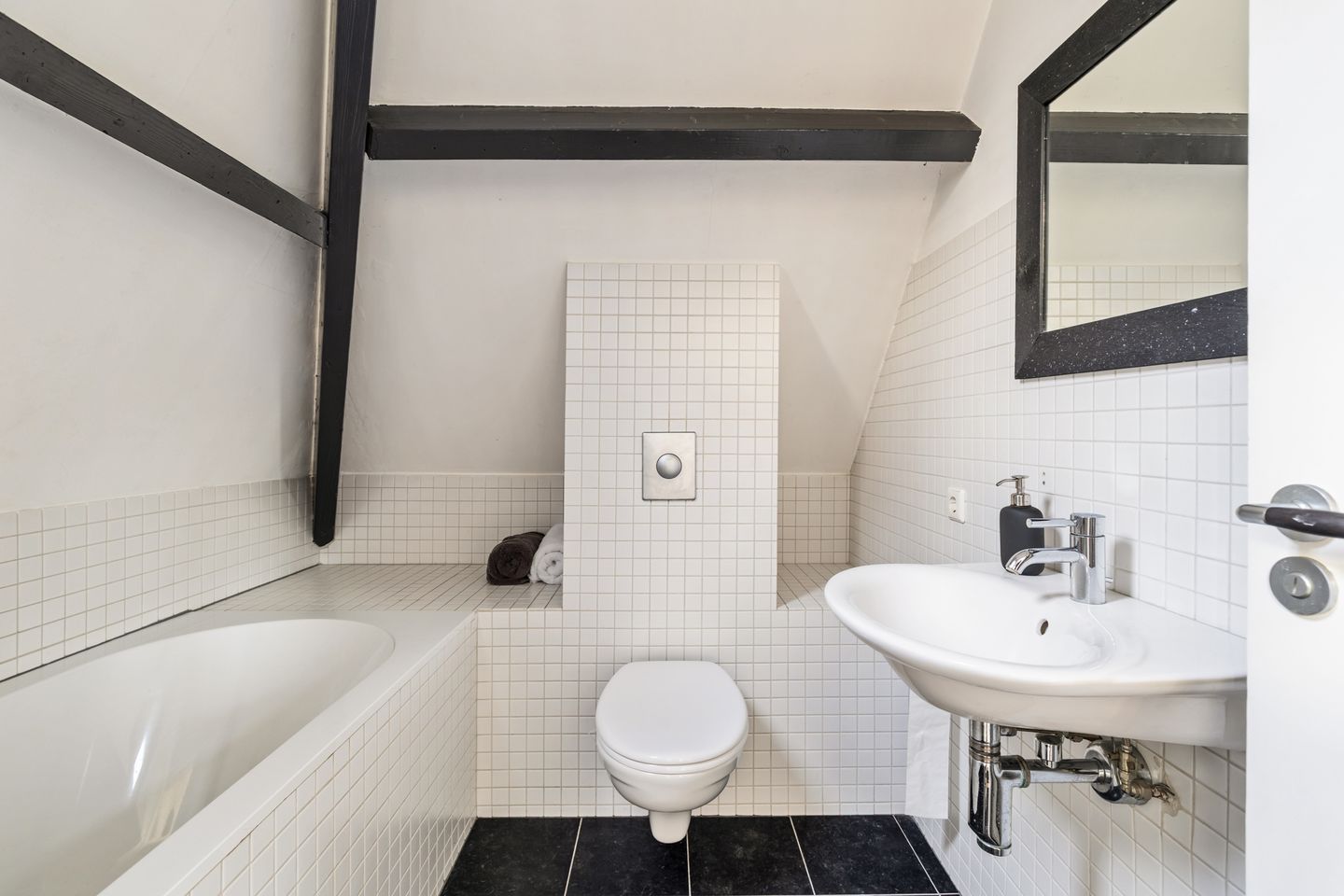 Foto 89 van Prins Frederiklaan 16