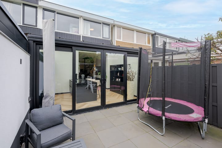 Photo 46 of Hofweg 23