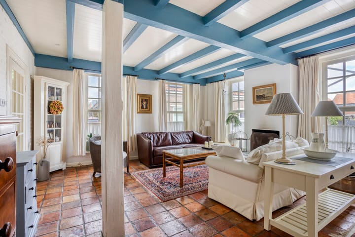 Foto 5 van Dorpsplein 4