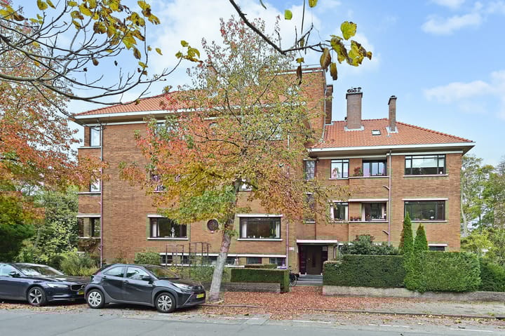 Foto 1 van Van Hogenhoucklaan 40