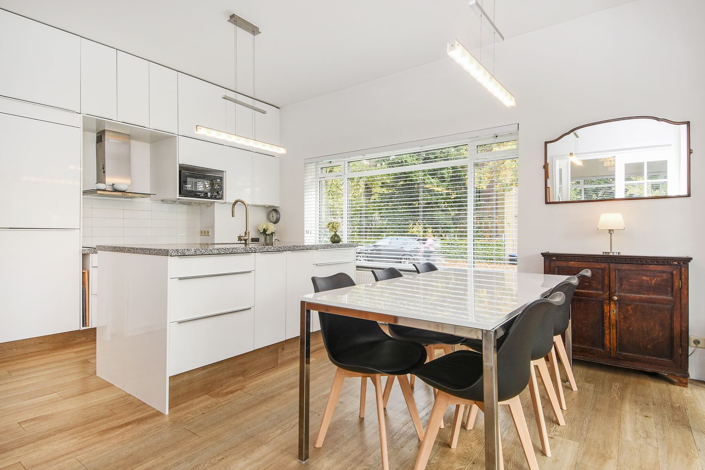 Photo 10 of Van Hogenhoucklaan 40