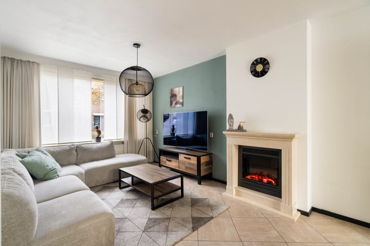 Foto 11 van Albertina Agnesstraat 8