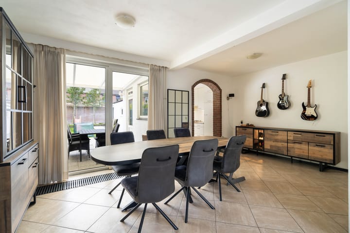 Foto 14 van Albertina Agnesstraat 8