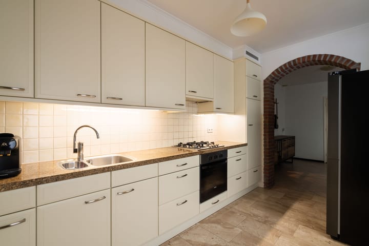 Foto 19 van Albertina Agnesstraat 8