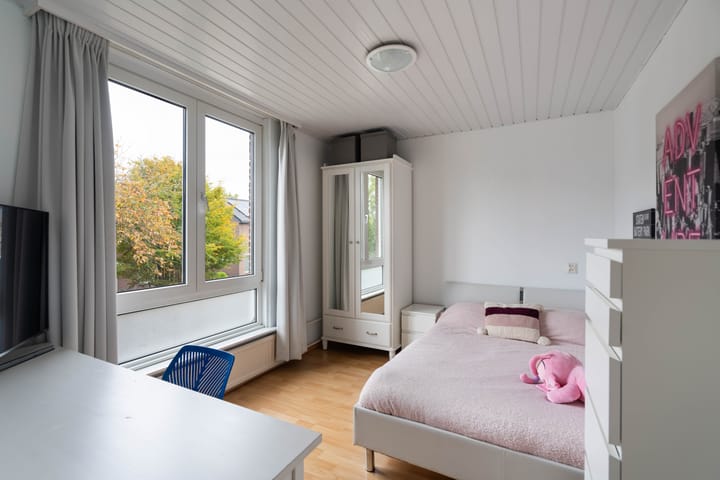 Foto 25 van Albertina Agnesstraat 8