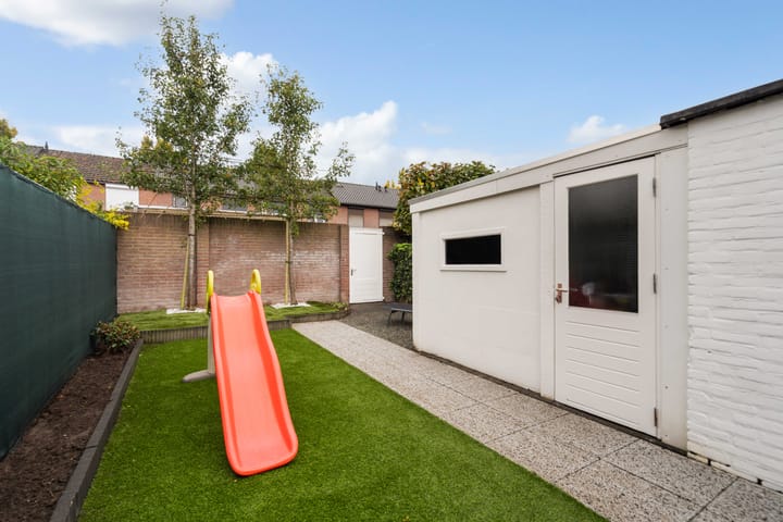 Foto 34 van Albertina Agnesstraat 8