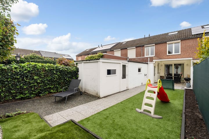 Foto 35 van Albertina Agnesstraat 8