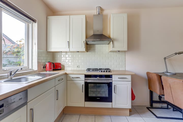 Photo 8 of Ooststraat 34